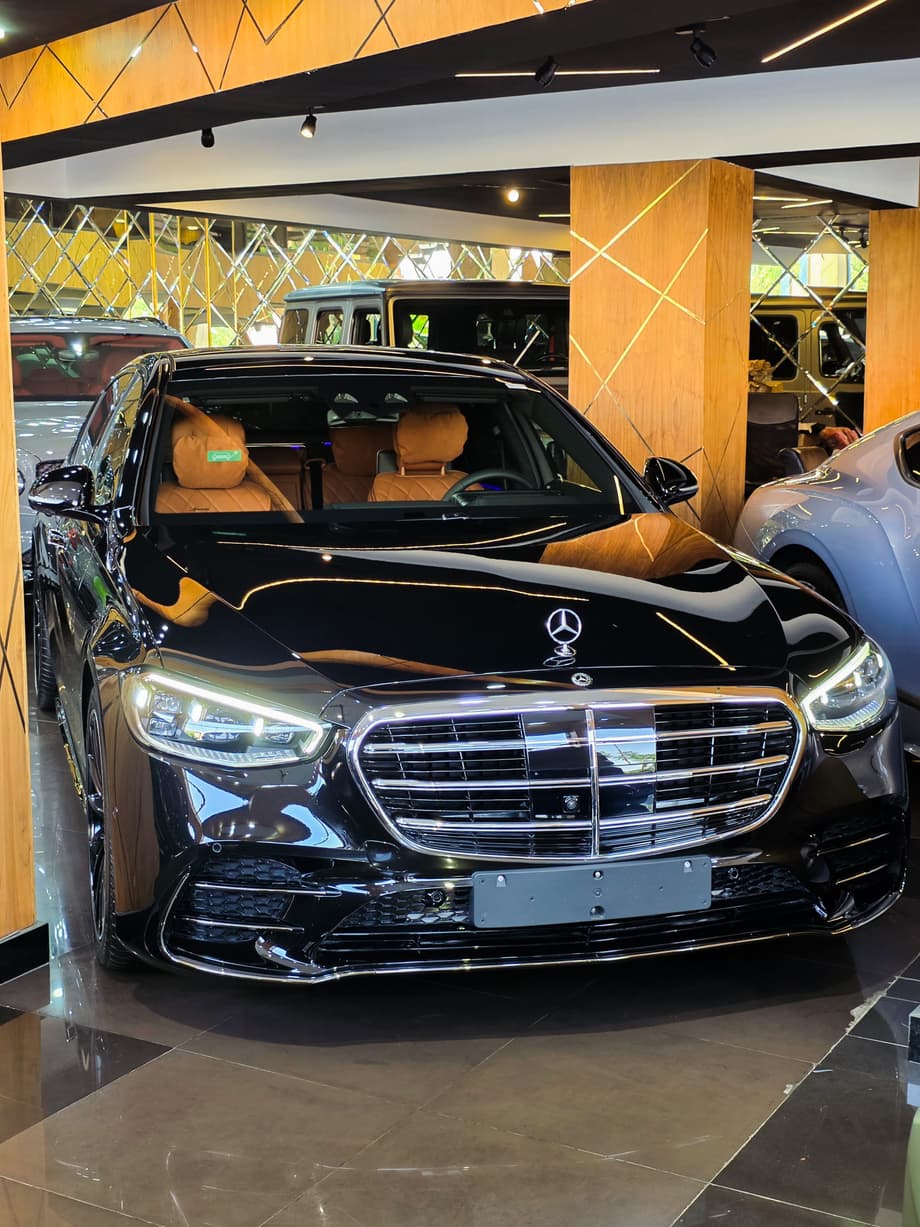 Mercedes S580e